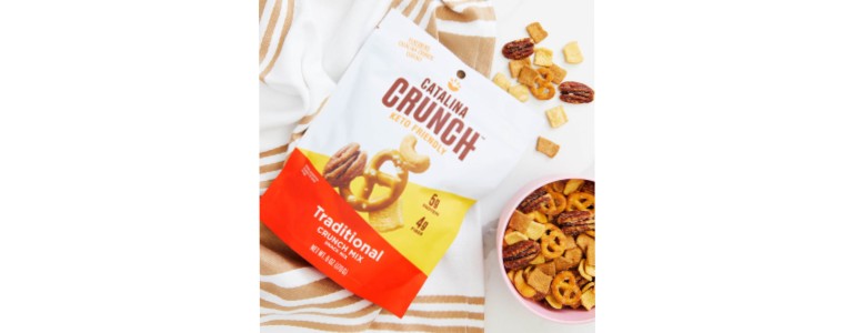 A single bag of Catalina Crunch's traditional crunch mix.