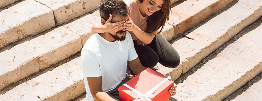 A Valentine's Day Gift Guide Menu for Men